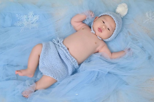 江苏宝宝吐奶黄色